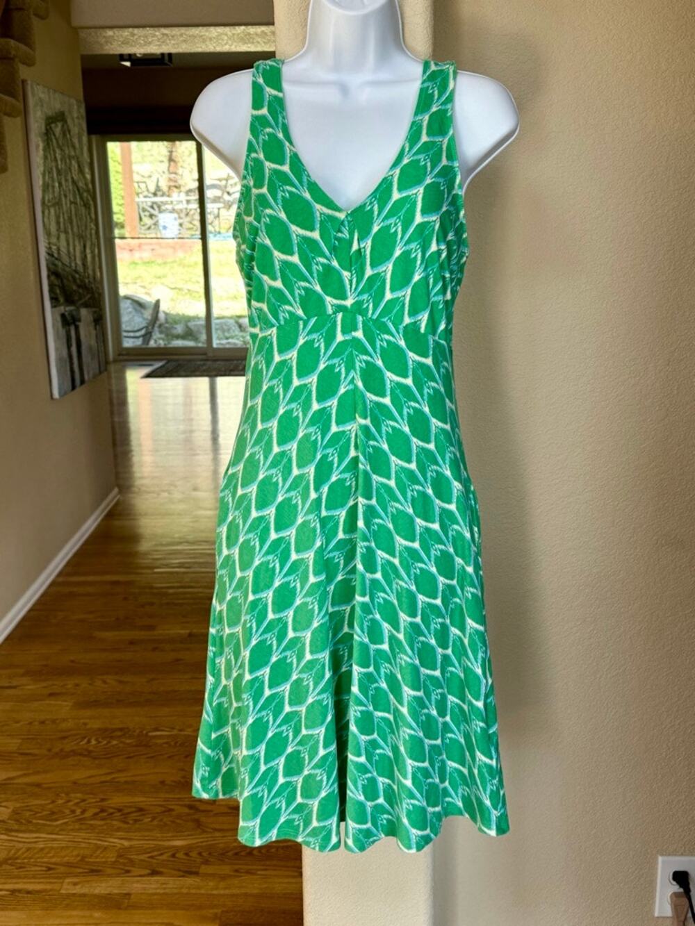 The North Face Green Shelf Bra T-Back Pockets Knee Length Knit Dress Sz S